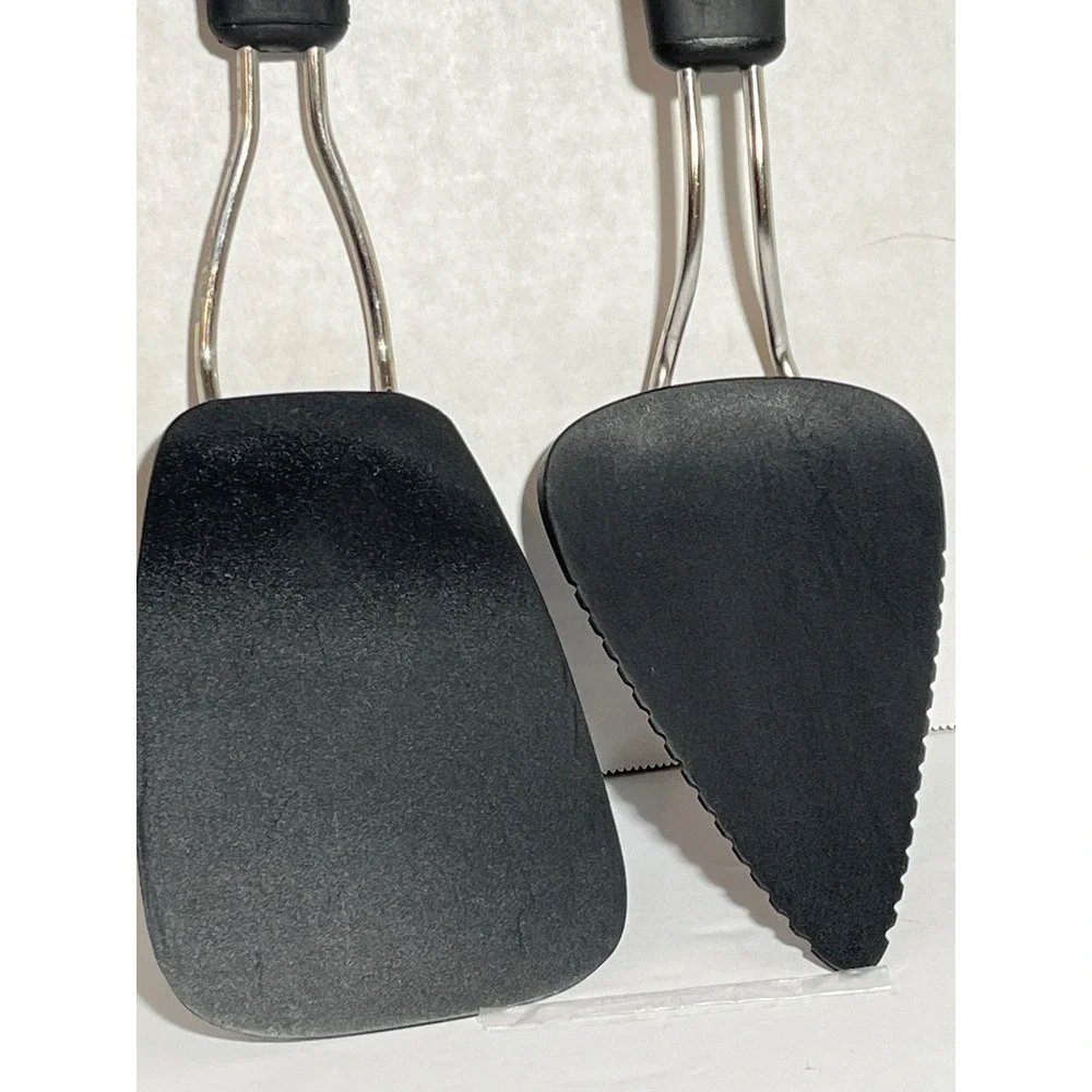 OXO Good Grips Black Nylon Spatula and Serrated Pie Server Utensil Set 2 Piece
